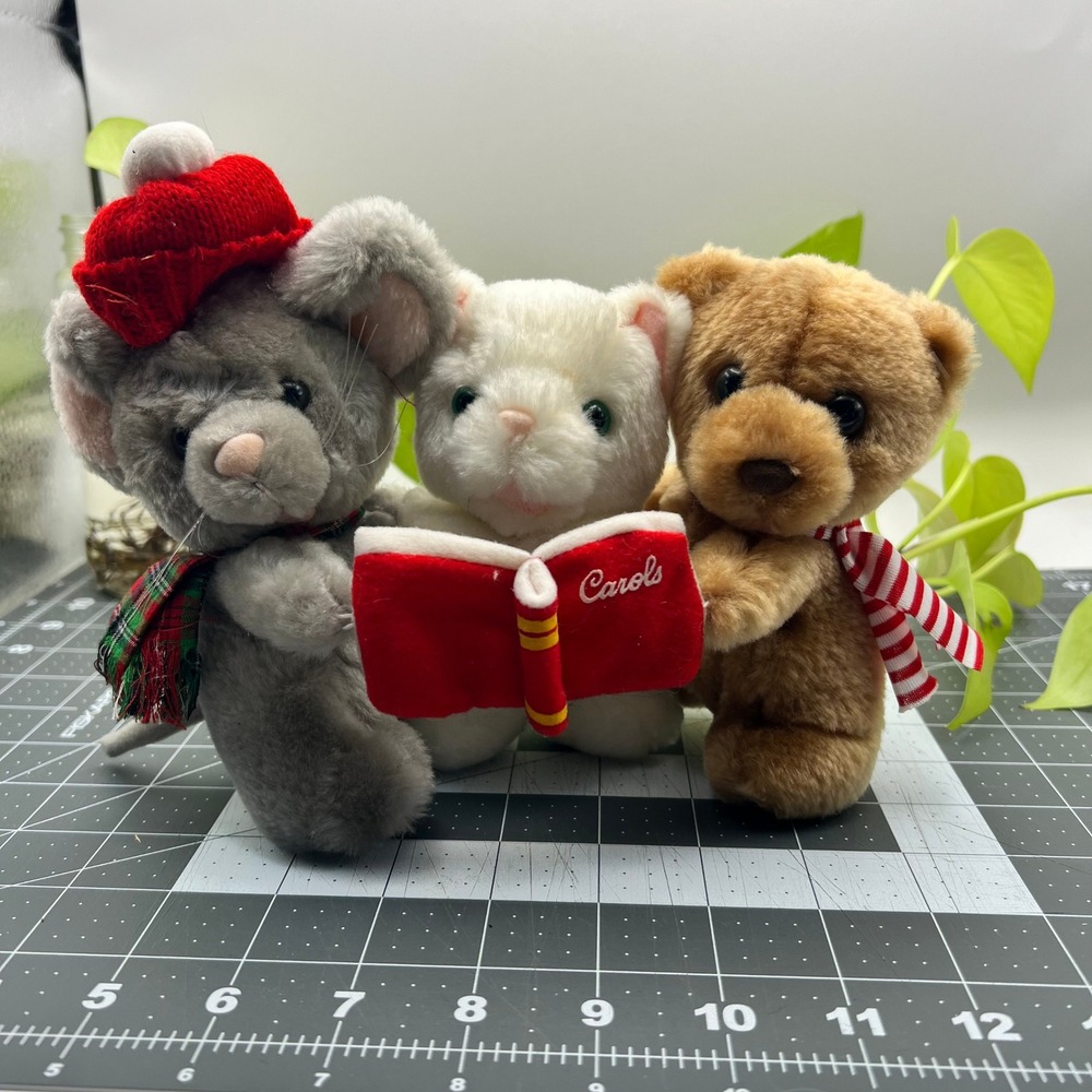 Russ Berrie Christmas Carolers Plush Mouse Cat Bear Singing Trio Vintage 3885